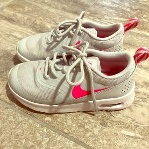 Nike shoes toddler girl